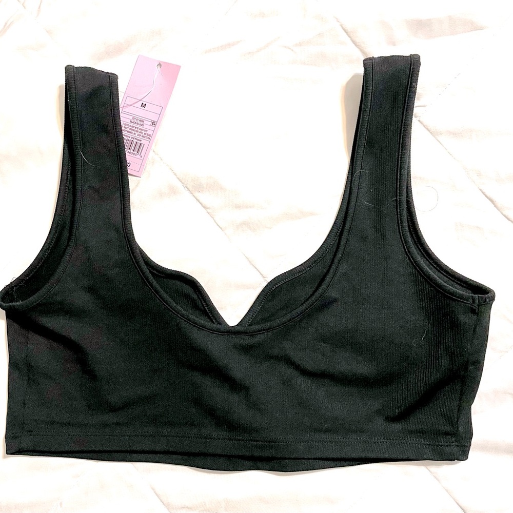 WILD FABLE Women's Slim Fit Ribbed Tiny Tank Top size M NWT - Picture 3 of 9